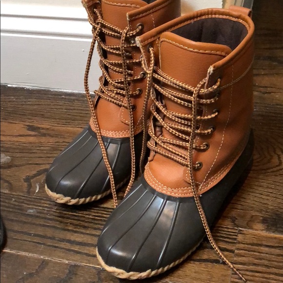 womens duck boots target